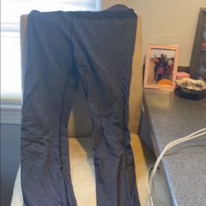 Lululemon yoga pants black size 6